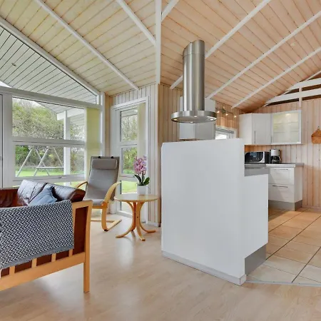 Holiday home Deline - 250m From The Sea In Se Jutland By Interhome