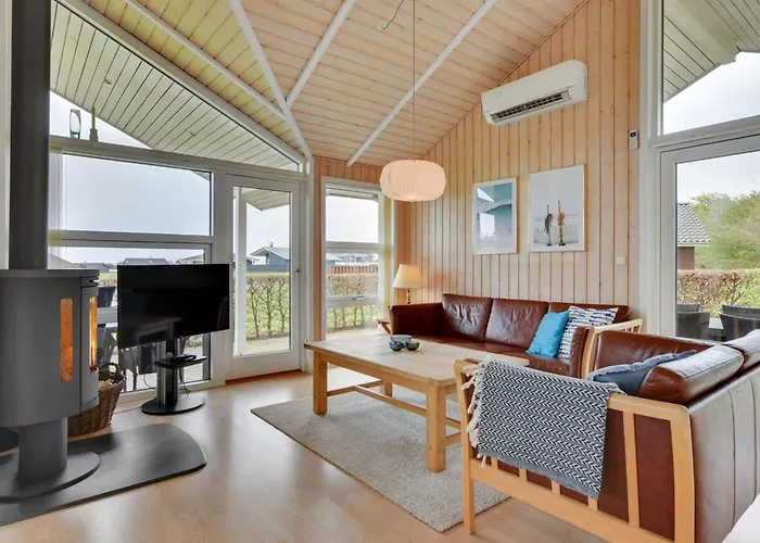 Deline - 250m From The Sea By Interhome