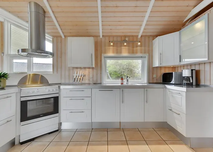 Deline - 250m From The Sea By Interhome Норборг