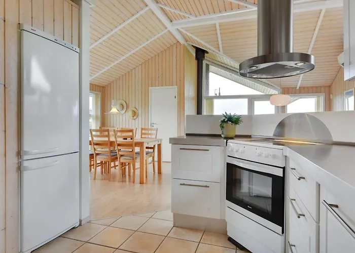 Deline - 250m From The Sea By Interhome